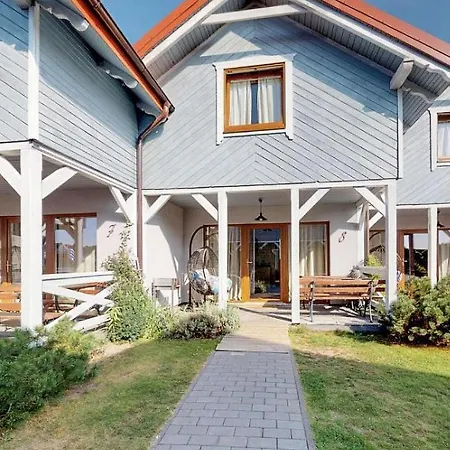 Feriehus Stunning In With Heated Swimming Pool Karwia