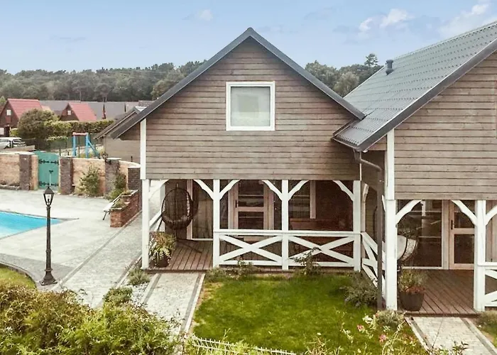 Semesterbostad Amazing In With Wifi Karwia